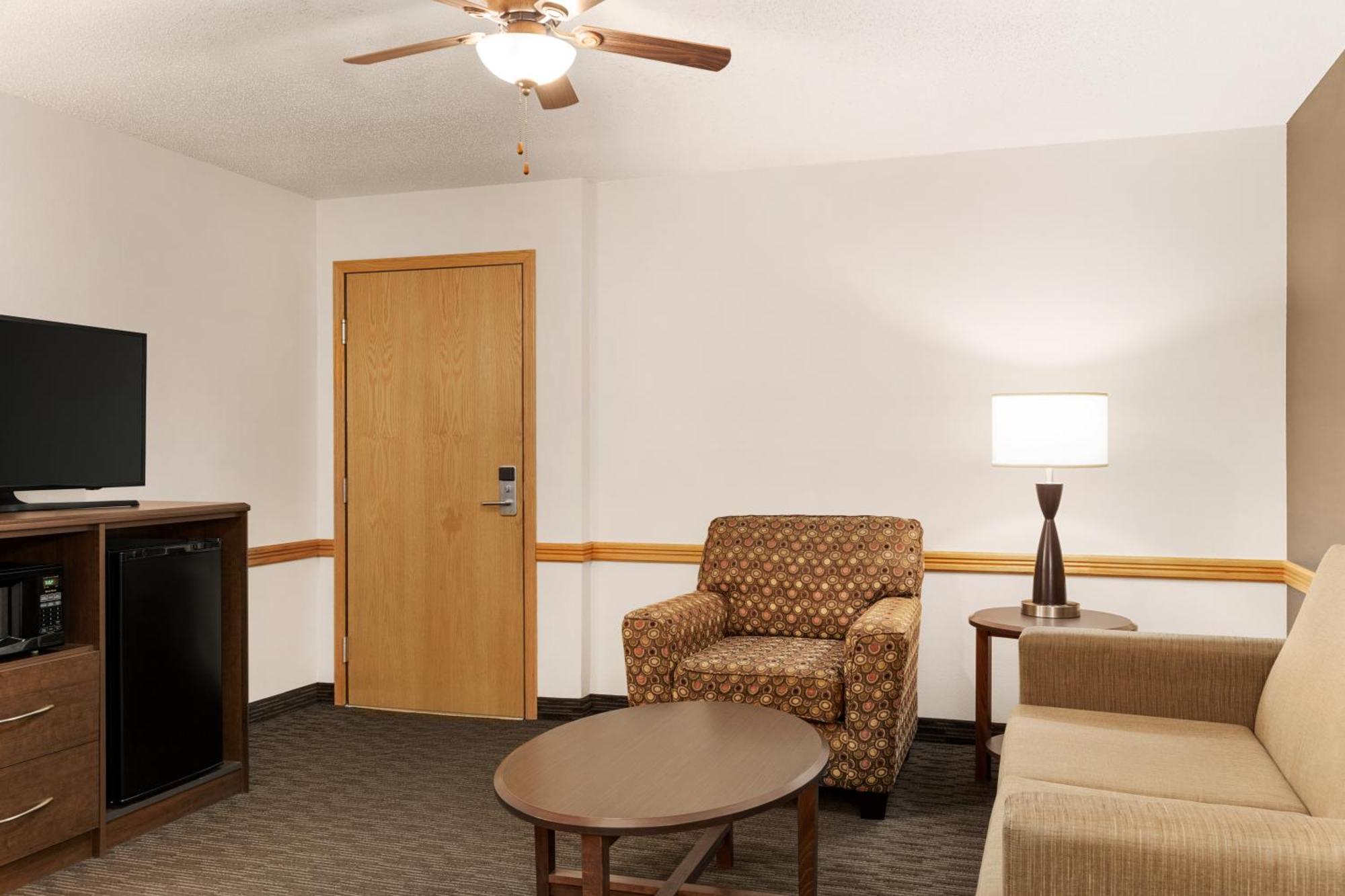 Americinn By Wyndham Hotel